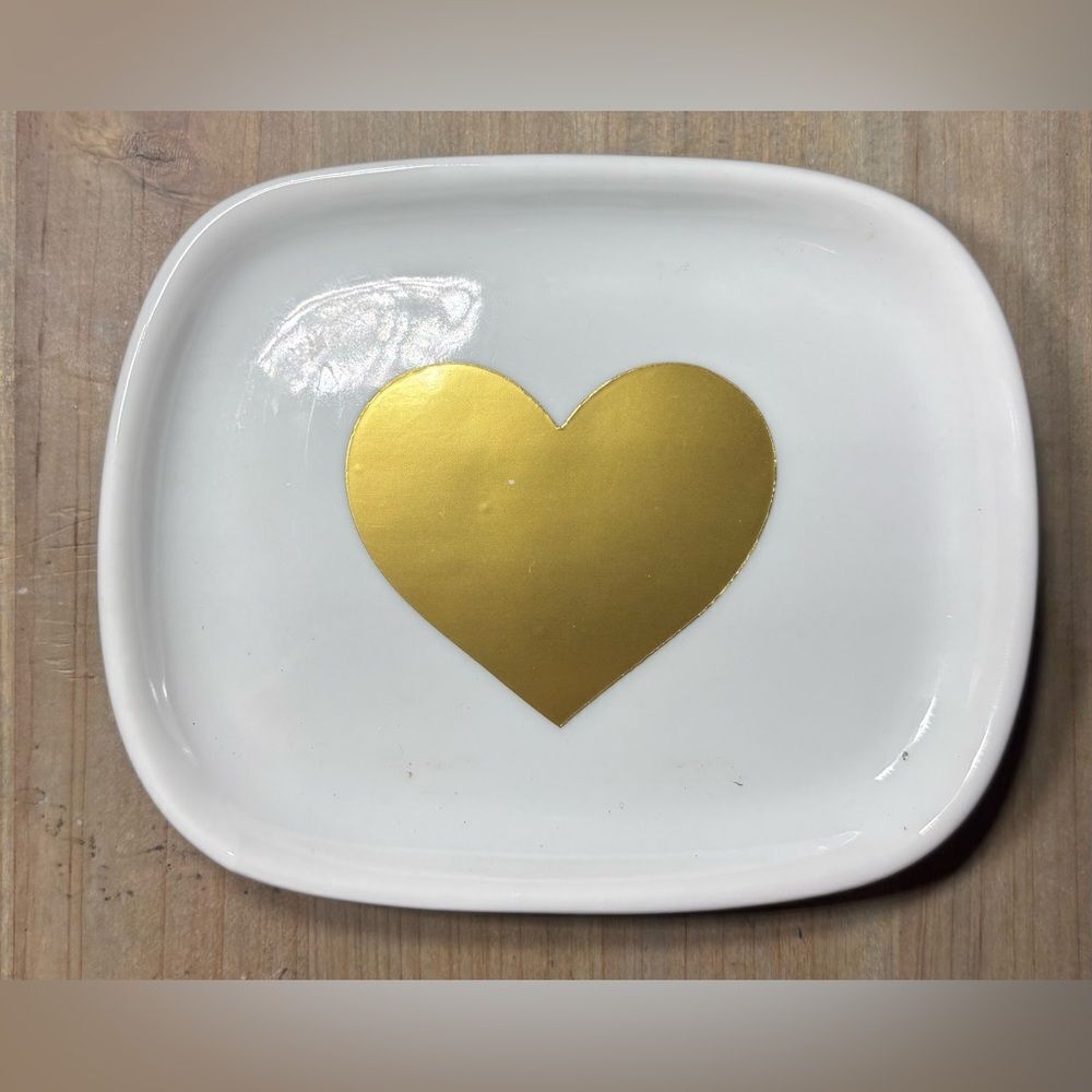 New! Golden Heart 4” x 5” Oneida Trinket Dish NWT